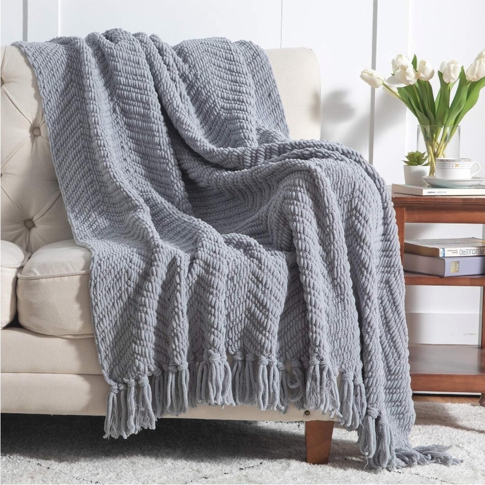 West Elm Teal Mint Trendy Gift Soft Cozy Chevron Tassel Throw Blanket Bedding - Picture 13 of 15